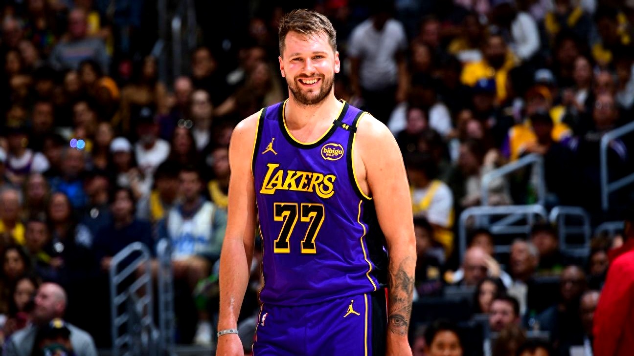 浙江队鏖战新疆队，东契奇高光表现