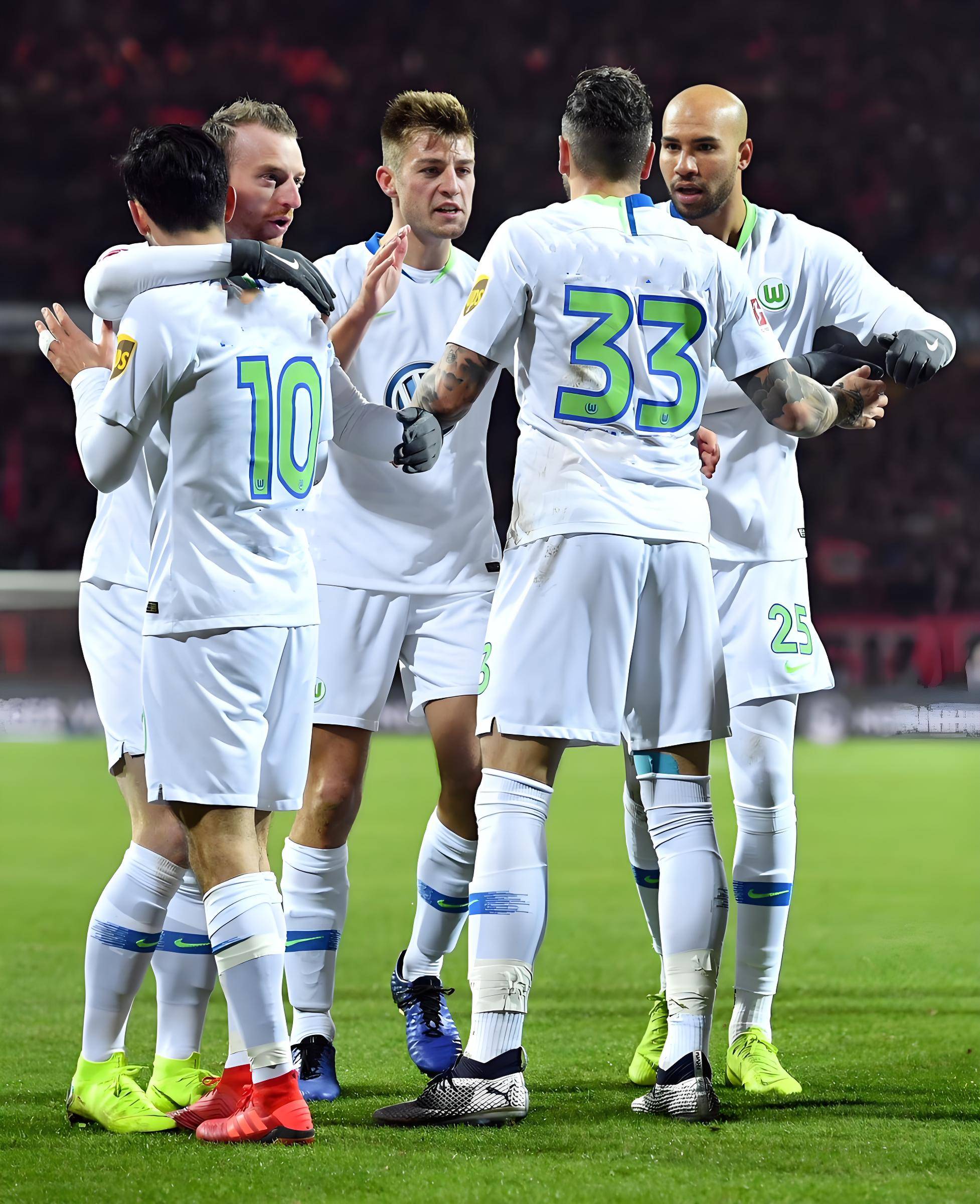 红牛二队完胜梅赛德斯，诺里斯点燃赛场