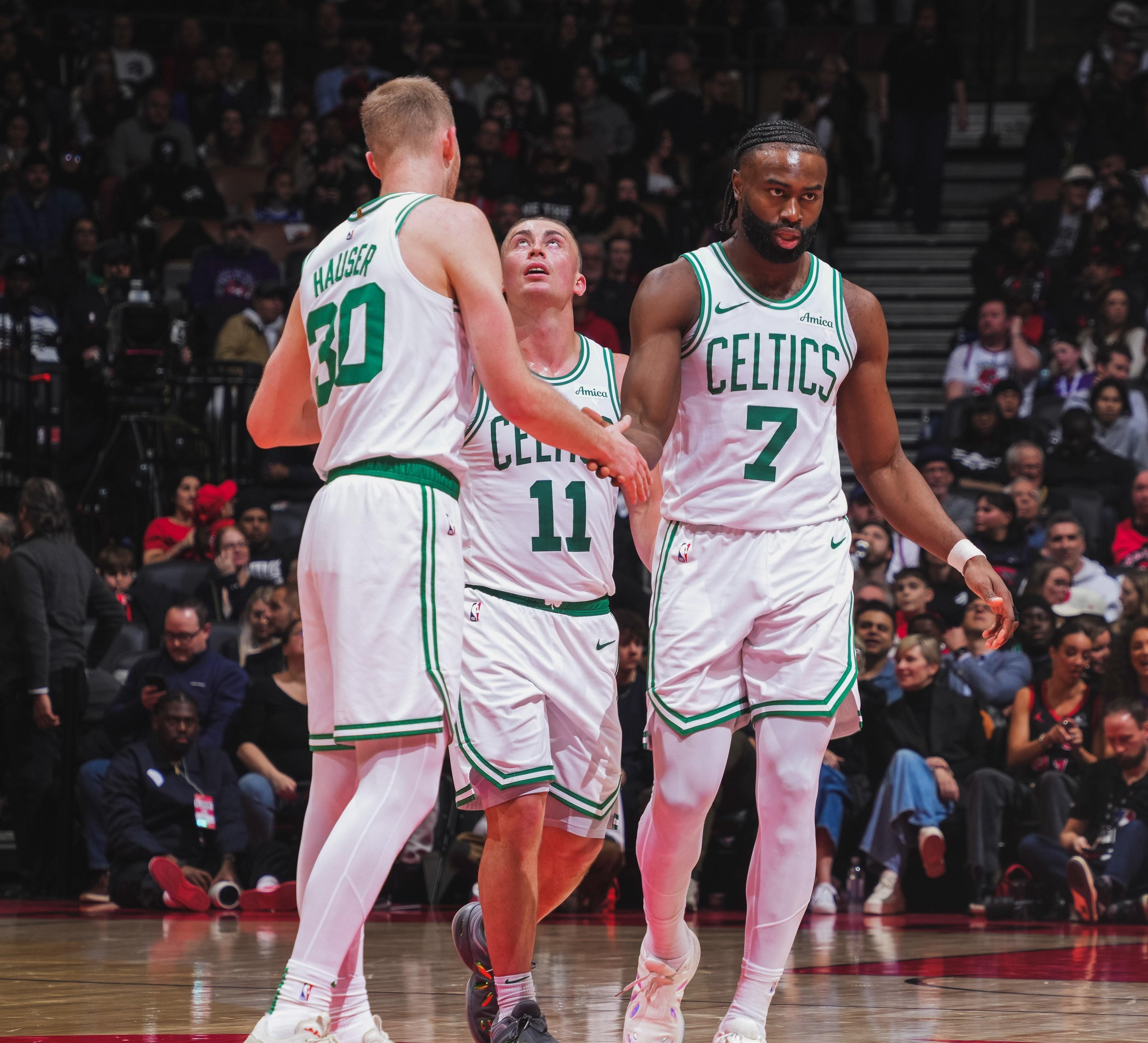 尼克斯绝杀公牛，布克带队取胜