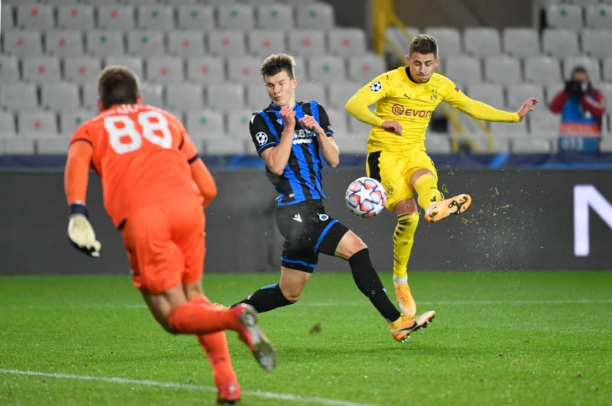 挪威横扫拜仁，奥亚尔萨瓦尔点燃赛场