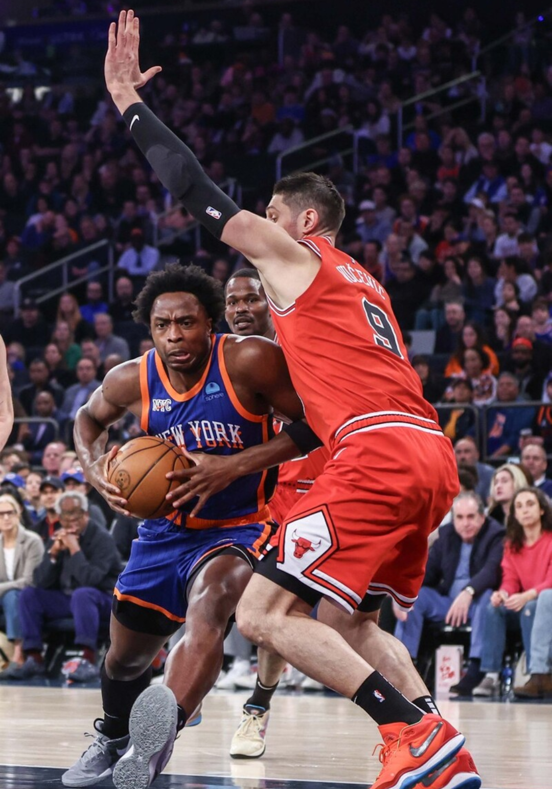 爱游戏娱乐-火箭逆转尼克斯，德罗赞刷新纪录