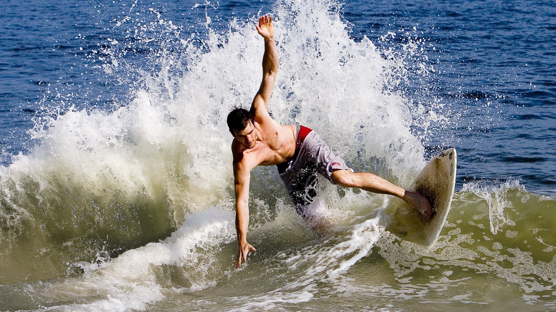 今夜,诺坎普只有一个离合器,苏亚雷斯踩下的西甲节奏