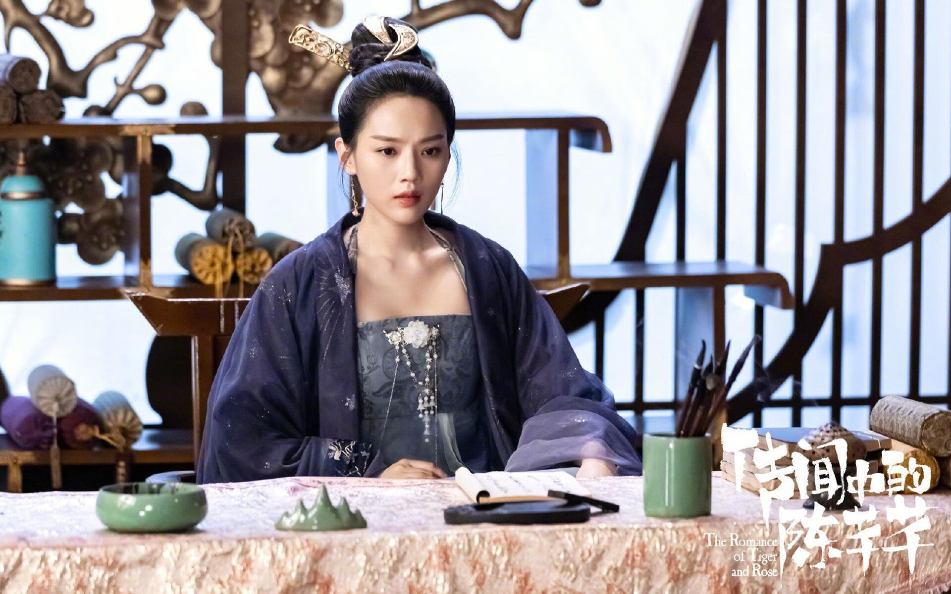 橙色消亡于蓝色纪律，深红在荒漠绽放，足球宇宙中团队铁幕与自由意志的永恒角力