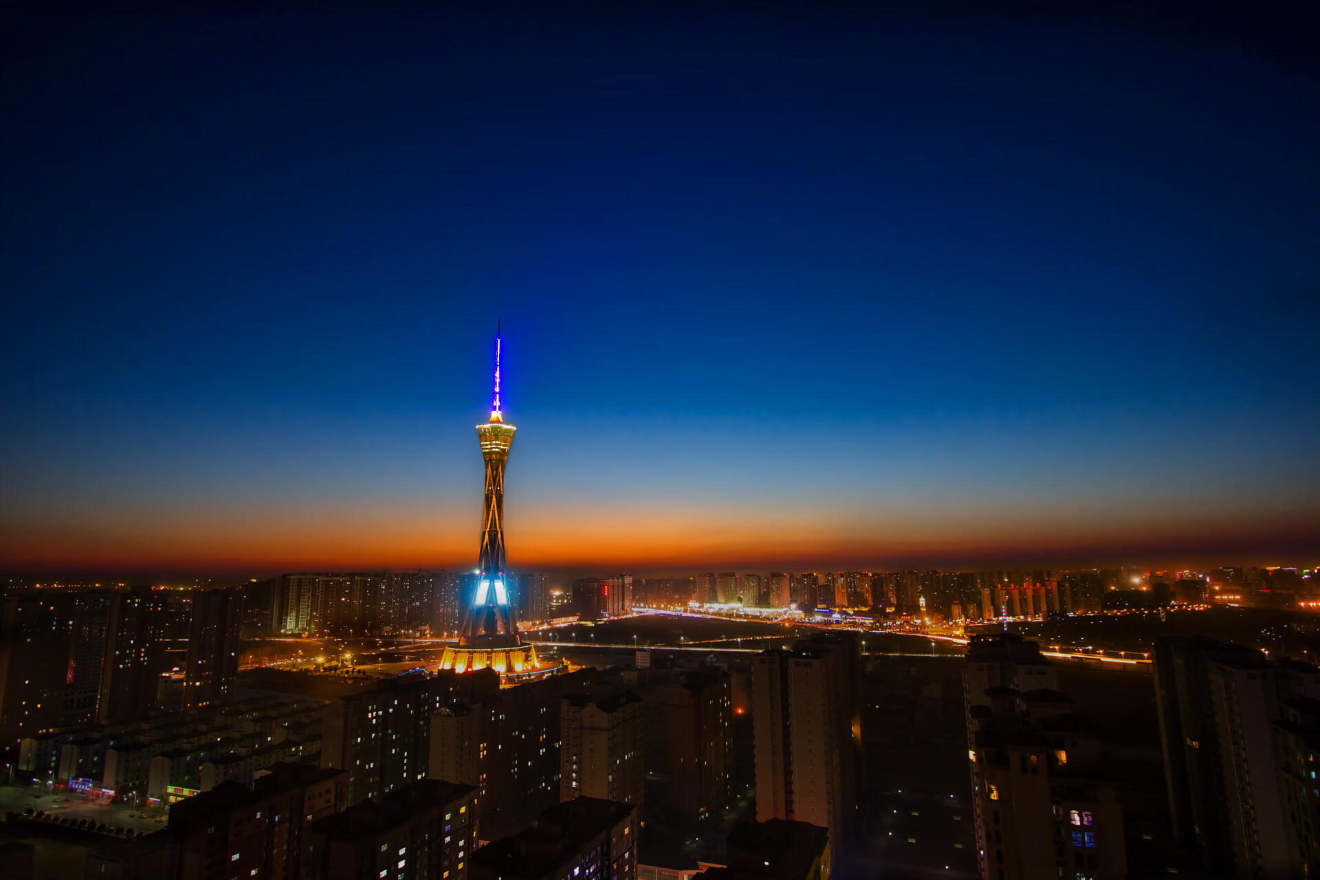 双重征服，德里赫特爆发之夜，几内亚悄然收割AC米兰